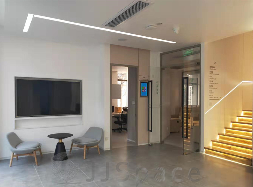 國(guó)鍵鑫興（北京）家具有限公司顯華米智慧珍所提供桌椅、休閑等辦公家具項(xiàng)目案例。