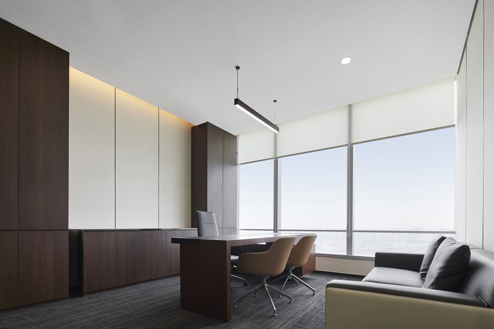 國鍵鑫興（北京）家具有限公司提供辦公、會(huì)議、桌椅、休閑等辦公家具項(xiàng)目案例。